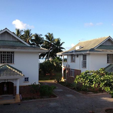 Ocean Jewels Resort Grand Anse  Exterior foto